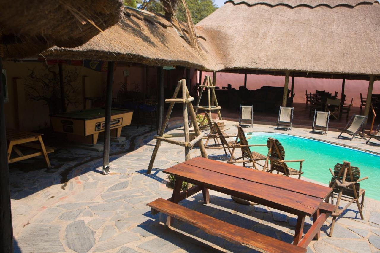 Lusaka Backpackers Hostel ภายนอก รูปภาพ
