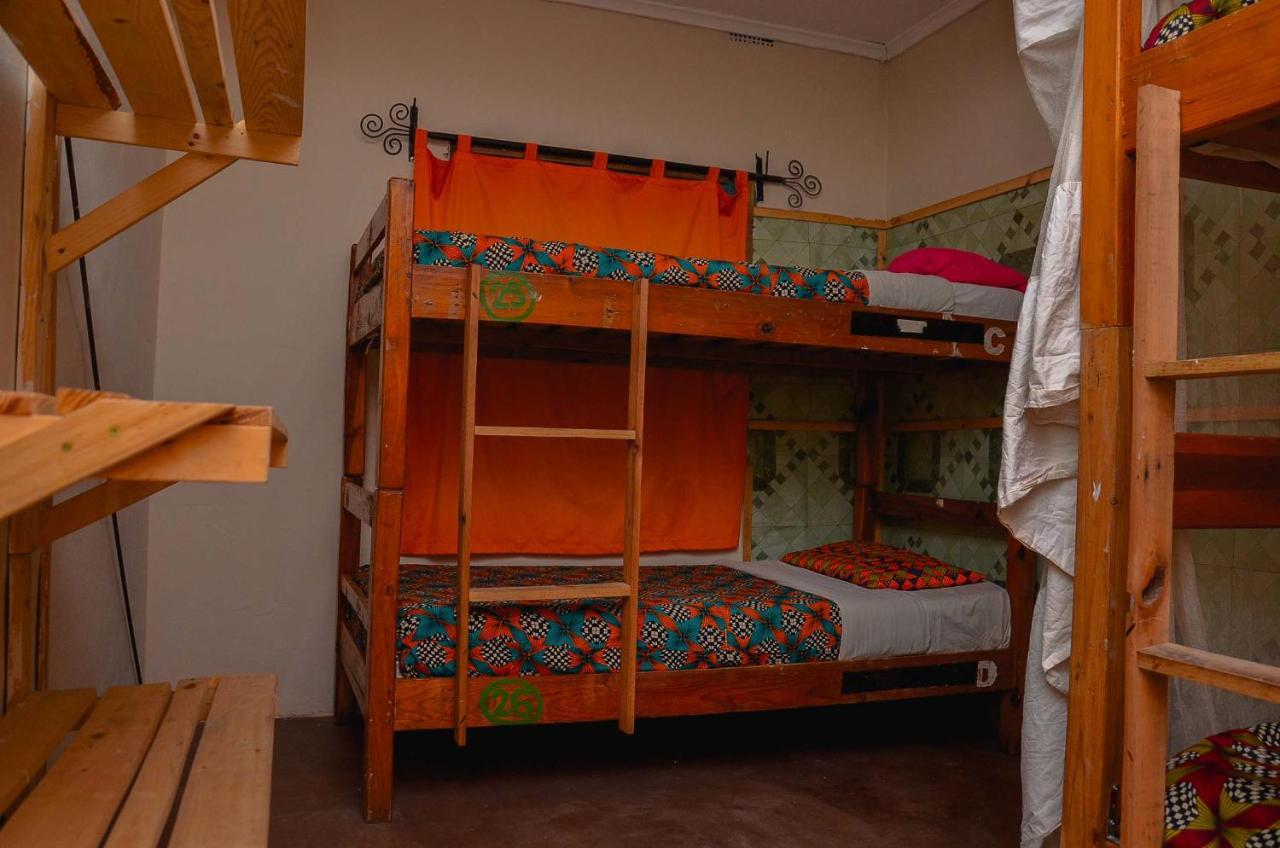 Lusaka Backpackers Hostel ภายนอก รูปภาพ