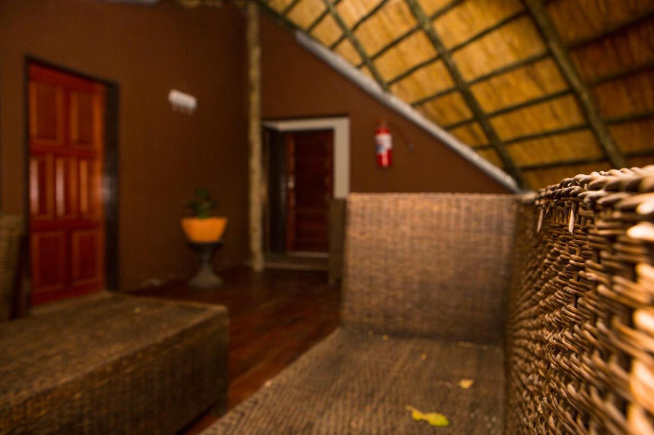 Lusaka Backpackers Hostel ภายนอก รูปภาพ