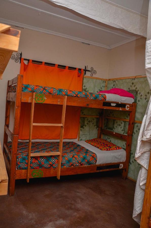 Lusaka Backpackers Hostel ภายนอก รูปภาพ