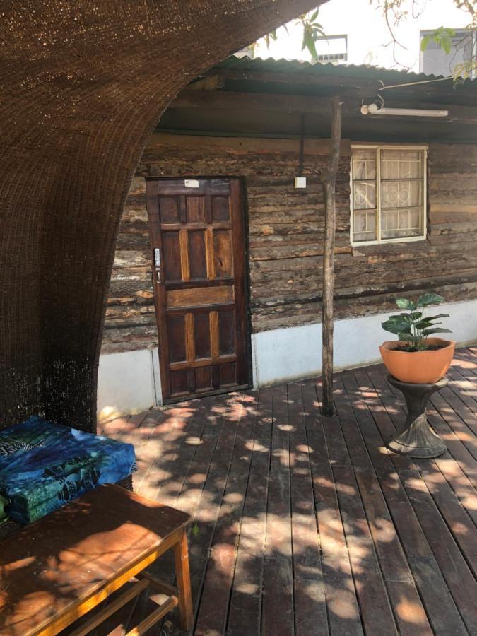 Lusaka Backpackers Hostel ภายนอก รูปภาพ